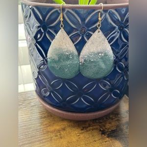 Earrings for women’s handmade with Resin